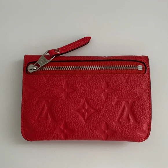 Louis Vuitton Empriente Card Holder with Keychain - Picture 3 of 15